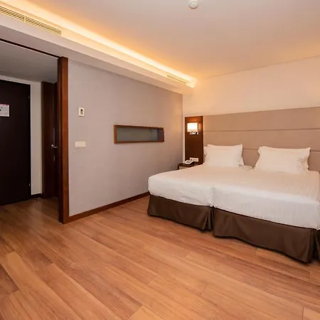 Otel Eurostars 4*