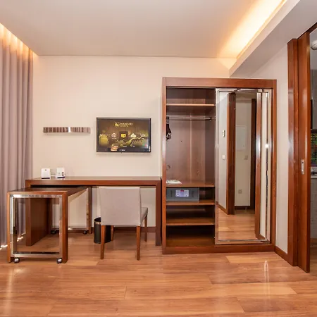 Otel Eurostars 4*